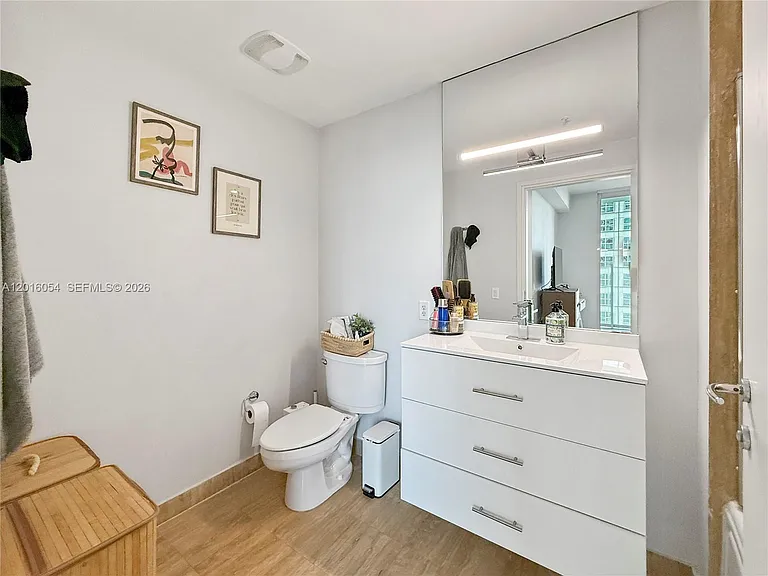 300 S Biscayne Blvd #T-1705 — Photo 12