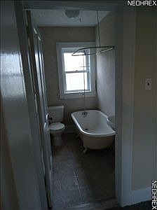 4th image of 123 S Avon Ave