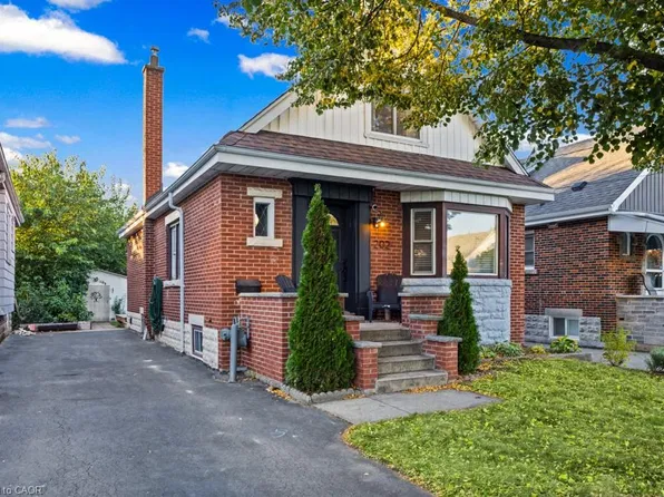 202 Huxley Ave S, Hamilton, ON L8K 2R3