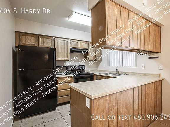 5th image of 3404 S Hardy Dr