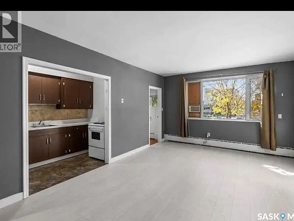 3rd image of 400 4th Avenue N #13