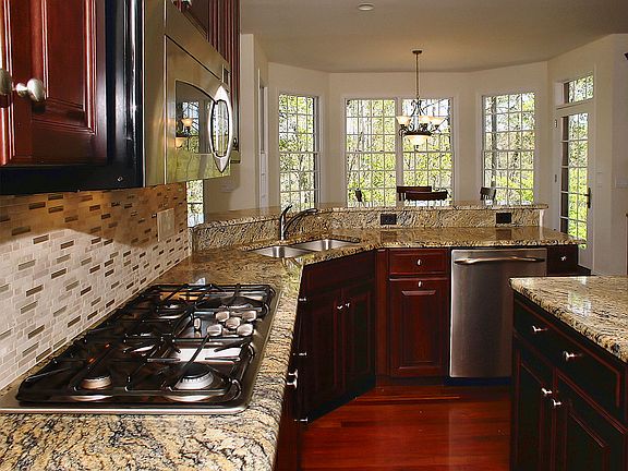 Gourmet Kitchen