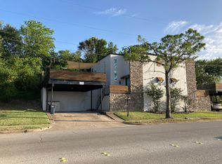 2301 Park Hill Dr, Fort Worth, TX 76110