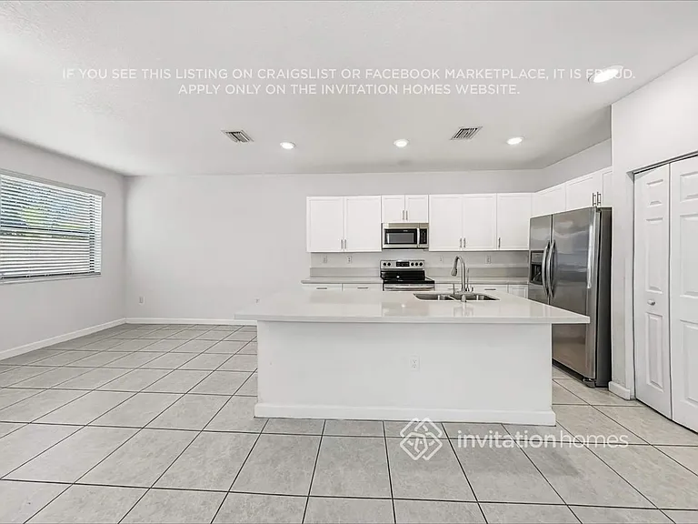 3407 W 109th Pl — Photo 9