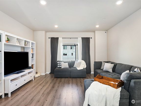 3rd image of 17416 118th Avenue Ct E #D