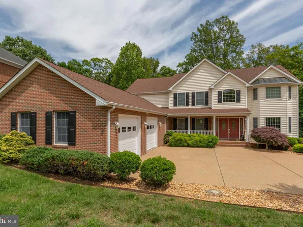 1001 Featherston Ct, Fredericksburg, VA 22401