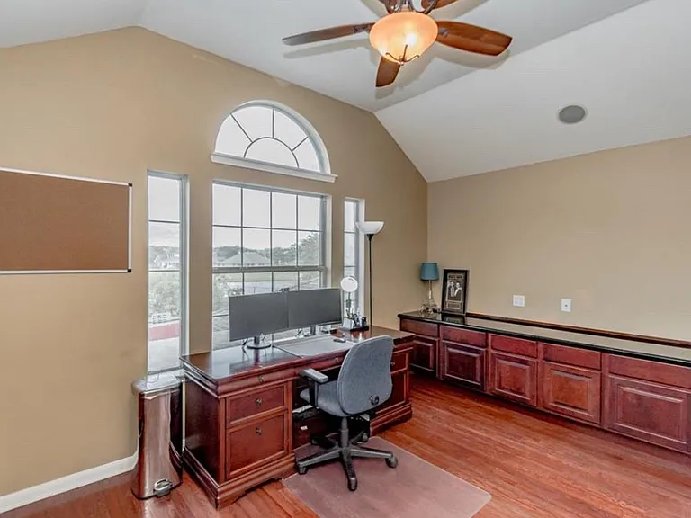 303 N Elder Grove Dr — Photo 24