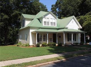 514 N 1st Ave, Maiden, NC 28650