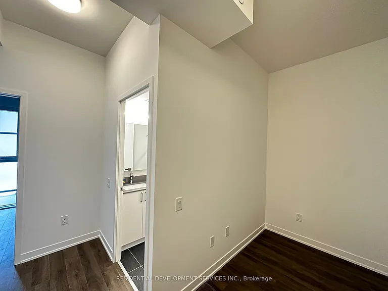 500 Wilson Ave #540 — Photo 7
