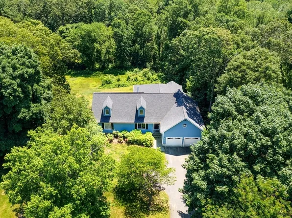 198 Foster St, Littleton, MA 01460