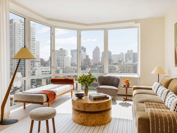 400 E 84th St APT 8E, New York, NY 10028