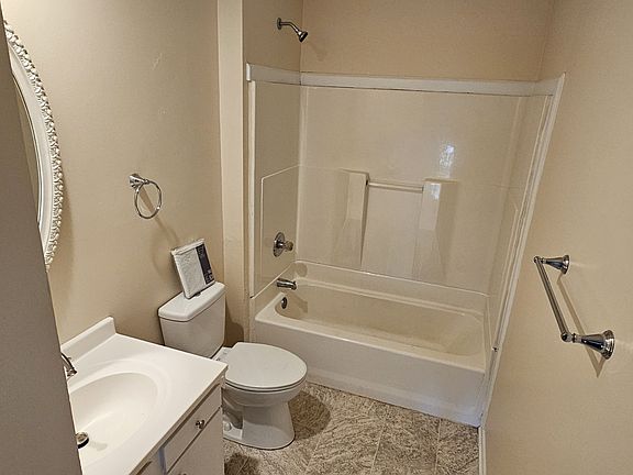 5th image of 6520 Birchview Dr N