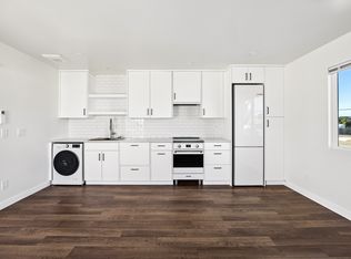 404 N 7th St, Grover Beach, CA 93433