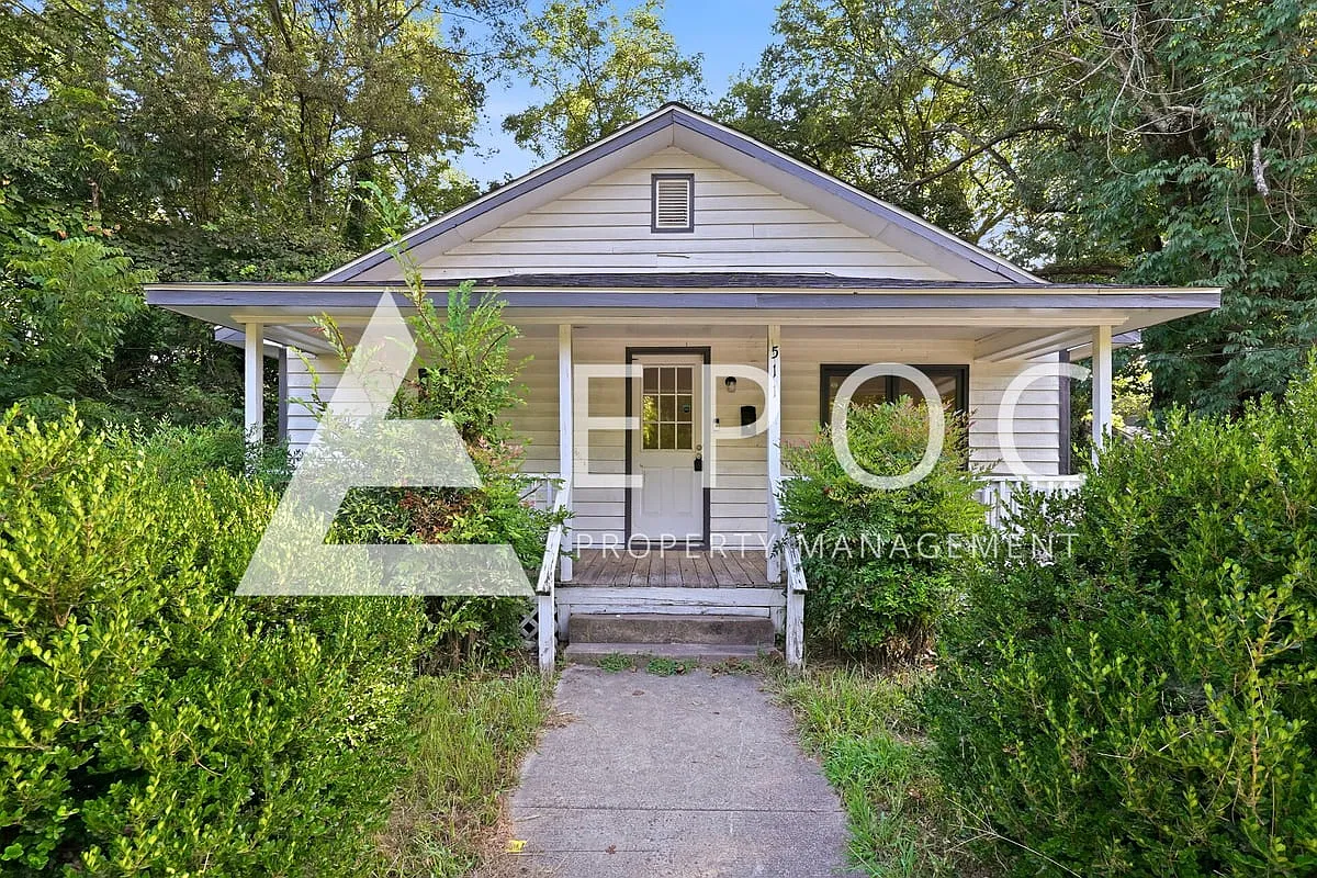 511 Liberia St — Photo 1