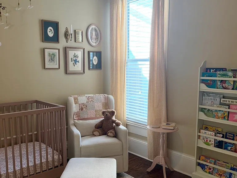 1623 Rosewood Ave — Photo 5