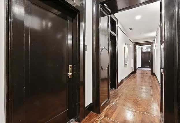 419 Carondelet St #403 — Photo 3