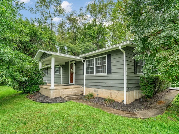7791 National Pike, Uniontown, PA 15401
