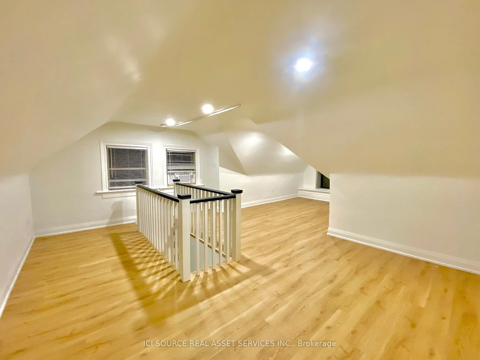 3 bed, $3,800 — Photo 2