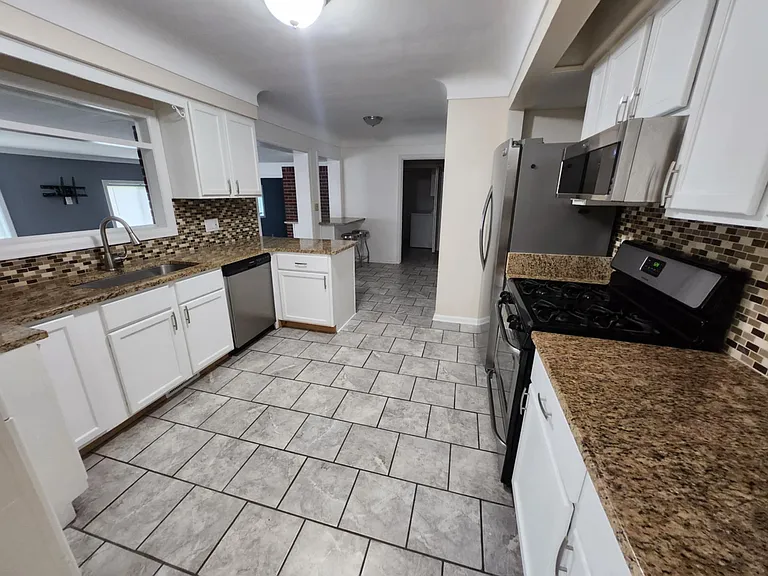 3611 Philmar Dr — Photo 6