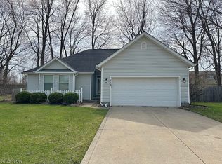613 Ericston Ct, Painesville, OH 44077