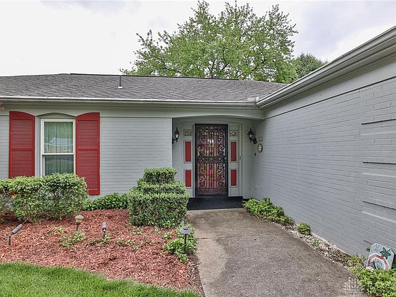 3rd image of 932 Brittany Hills Dr