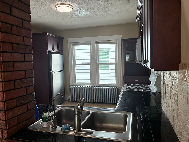 51 Nesbit Ave — Photo 5
