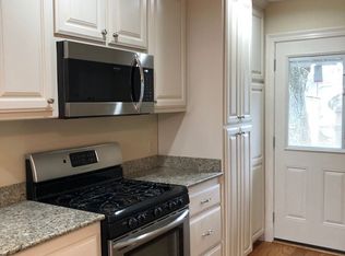 611 Avenue G, Port Allen, LA 70767