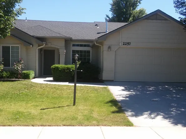 2257 W Apgar Creek Dr, Meridian, ID 83646