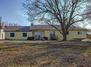 1303 Main St SW, Gravette, AR 72736