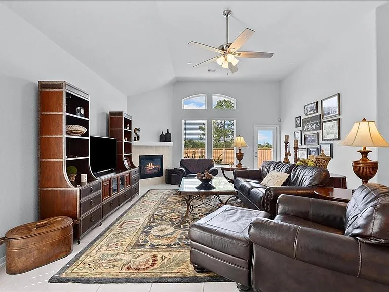 4907 Autumn Hills Trl — Photo 6