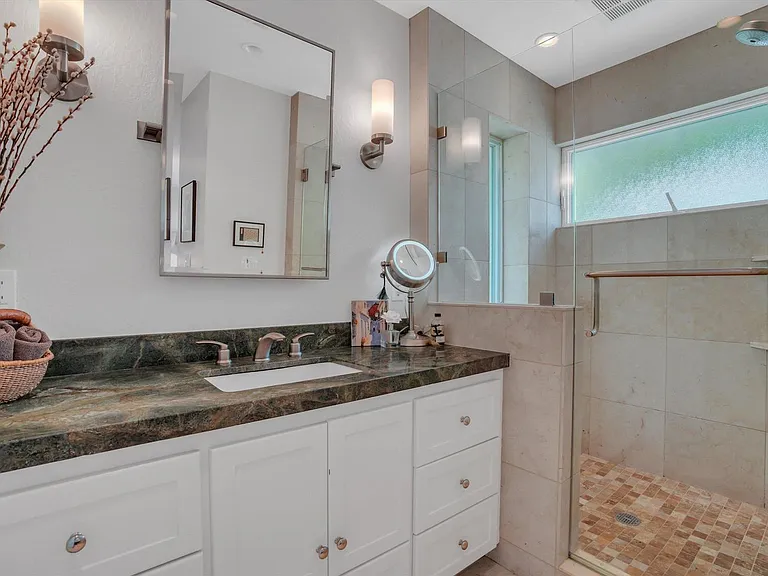 7516 Potrero Ave — Photo 11