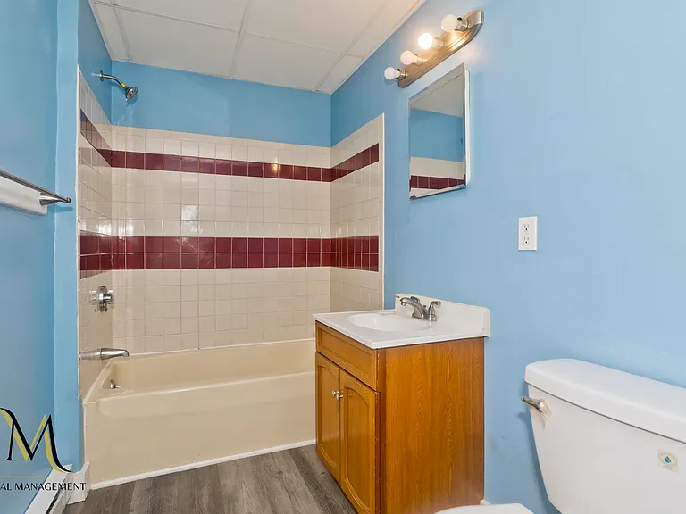 638 Belmont Ave #1L — Photo 16