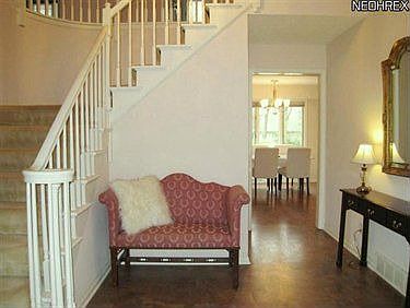 4th image of 454 Locklie Dr