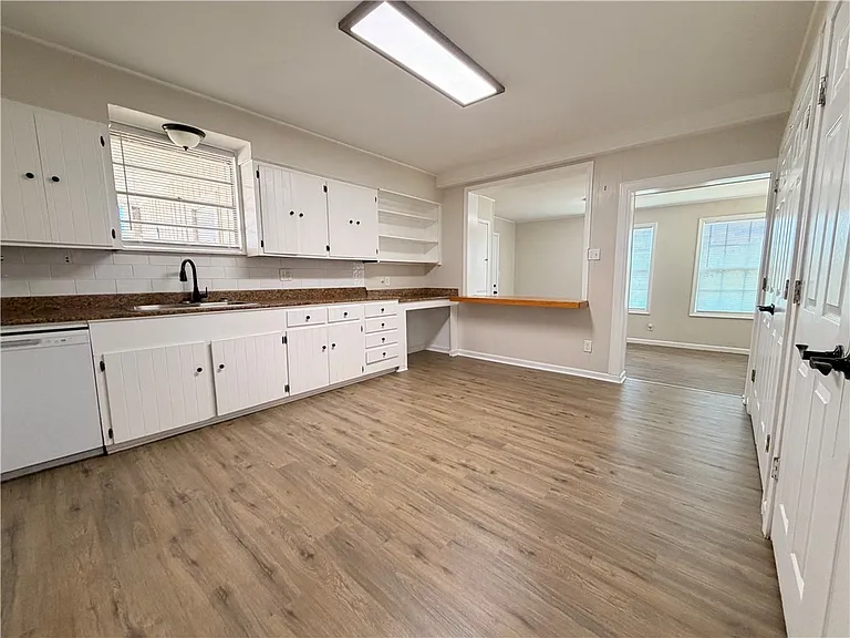 11150 Up River Rd — Photo 9