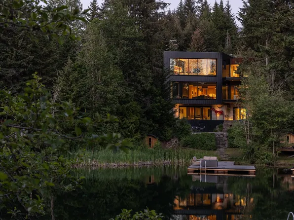 3258 Archibald Way, Whistler, BC V8E 0B8