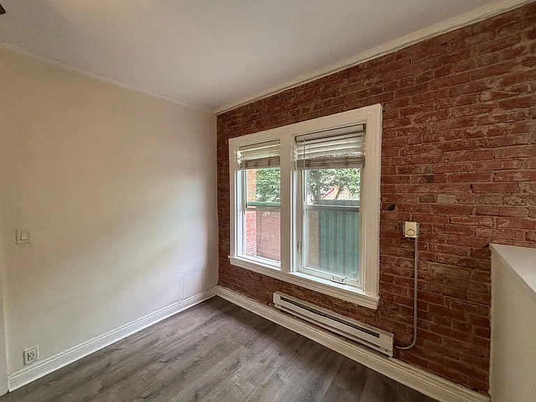 301 S. Kenmore — Photo 14