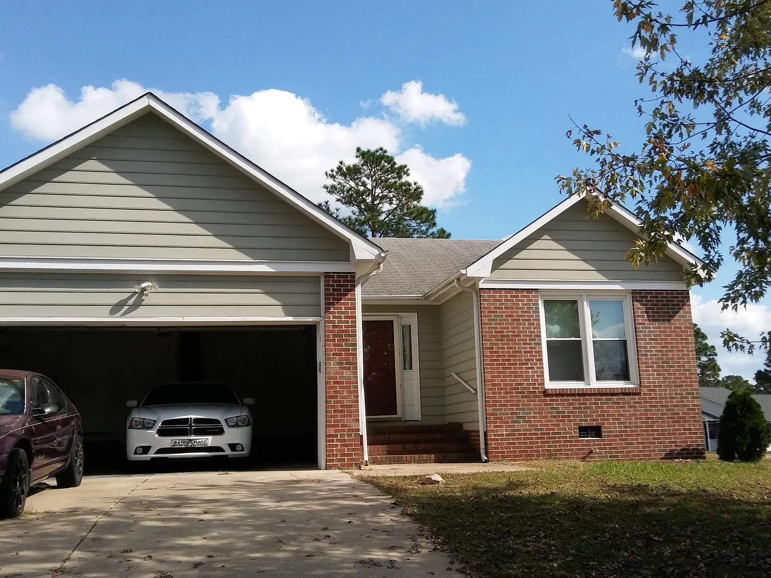 3 bed, 1350 sqft, $1,650 — Photo 2