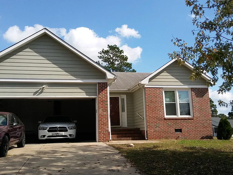 1329 Alexwood Dr — Photo 2