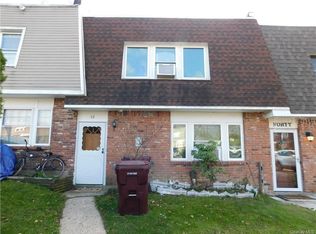 42 Whitman Ct, Middletown, NY 10941