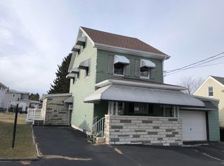 5 3rd St, Kelayres, PA 18231