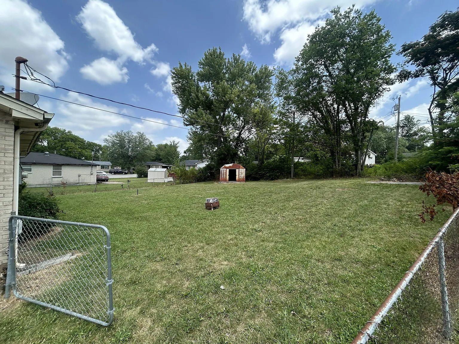 3 bed, 1100 sqft, $1,595 — Photo 4