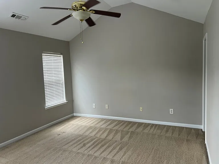 1111 Delander Ln — Photo 11