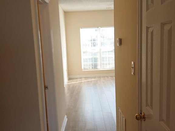 4th image of 3235 Oakley Pl