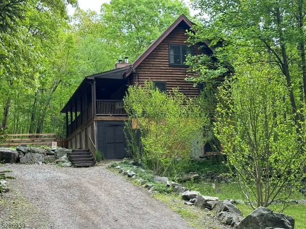 2 Grove Trl, Vernon Twp., NJ 07462