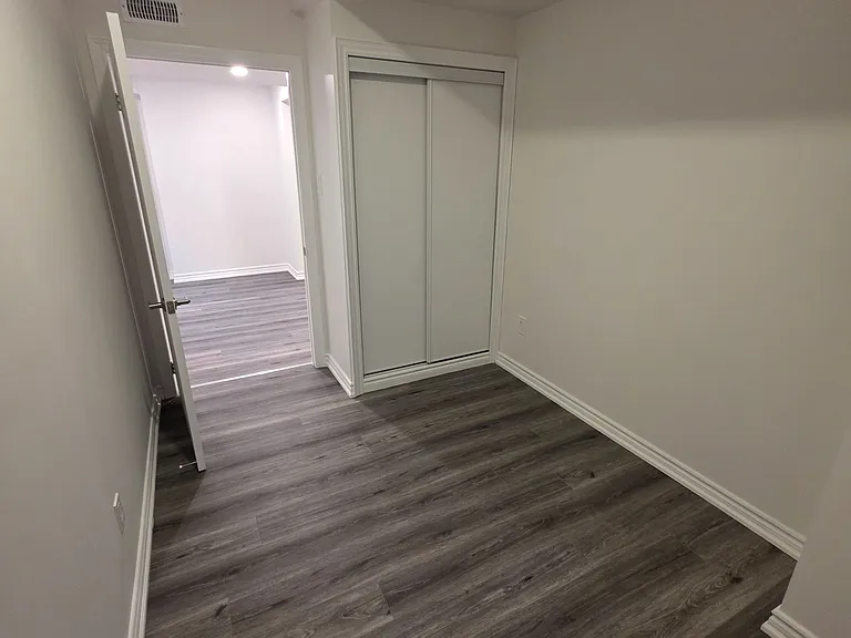 301 Seaview Hts #BASEMENT — Photo 9