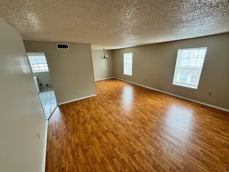 680 Sharp Ln #403 — Photo 12