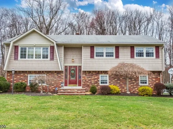 52 Glen Avenue, Fairfield Twp., NJ 07004