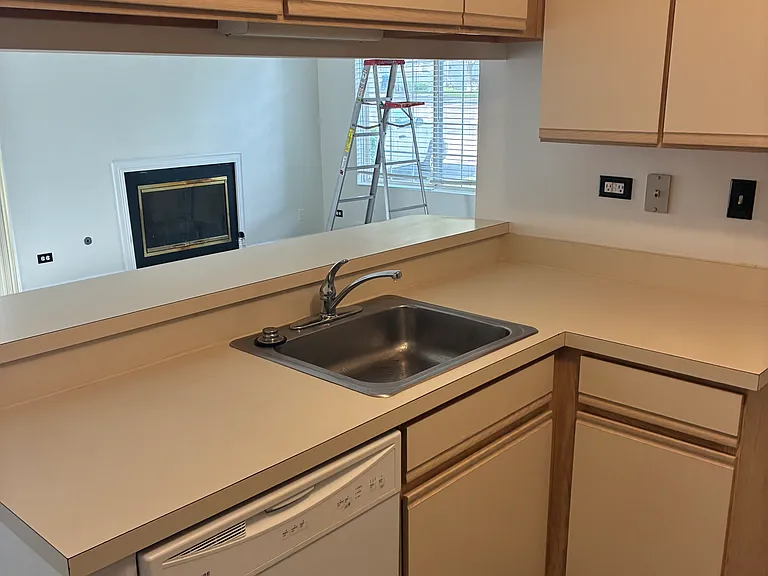 328 Bunker Hill Cir — Photo 14