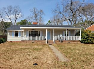 1404 E Circle Dr, Roanoke Rapids, NC 27870