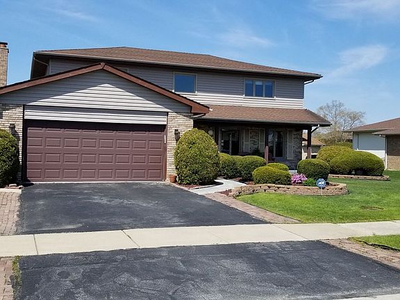 2nd image of 15730 Plum Tree Dr